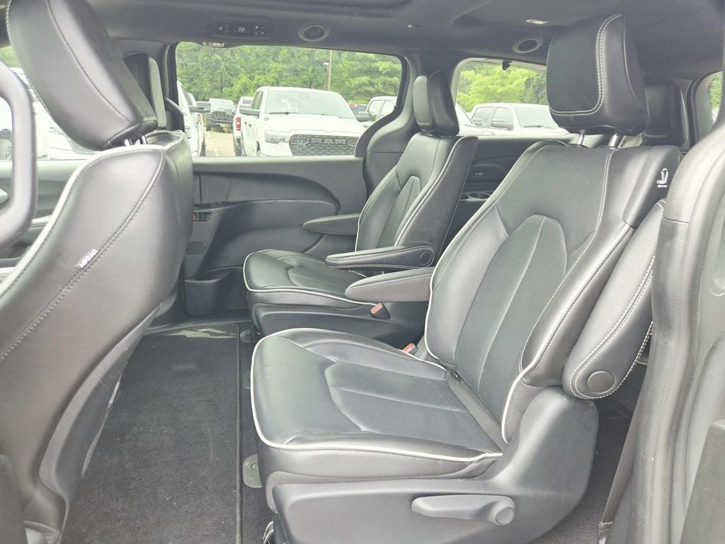 2022 Chrysler Pacifica Hybrid Limited