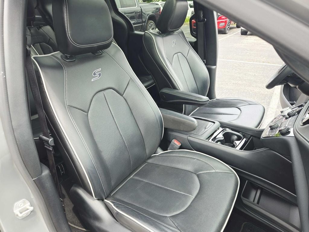2022 Chrysler Pacifica Hybrid Limited