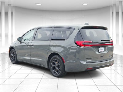 2022 Chrysler Pacifica Hybrid Limited