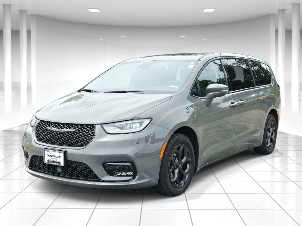2022 Chrysler Pacifica Hybrid Limited