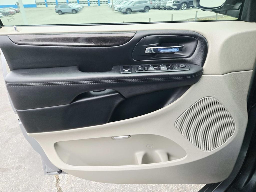 2020 Dodge Grand Caravan SE