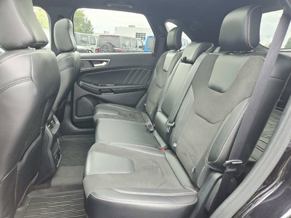 2020 Ford Edge ST