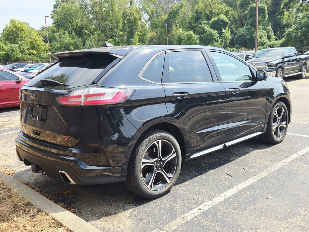 2020 Ford Edge ST