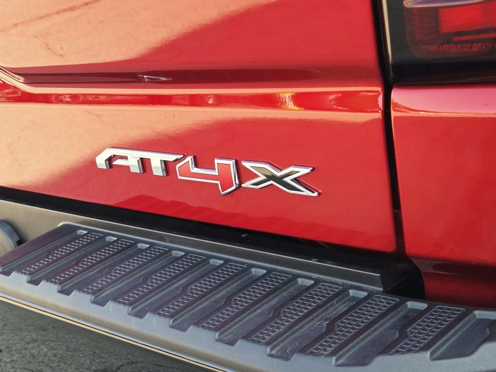 2023 GMC Sierra 1500 AT4X