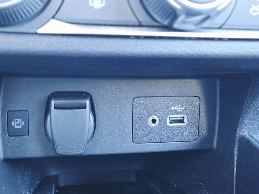 2025 Nissan Versa 1.6 SV SV