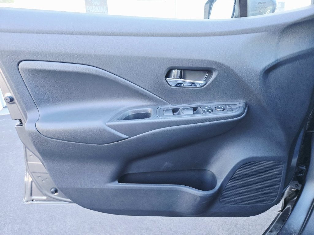 2025 Nissan Versa 1.6 SV SV