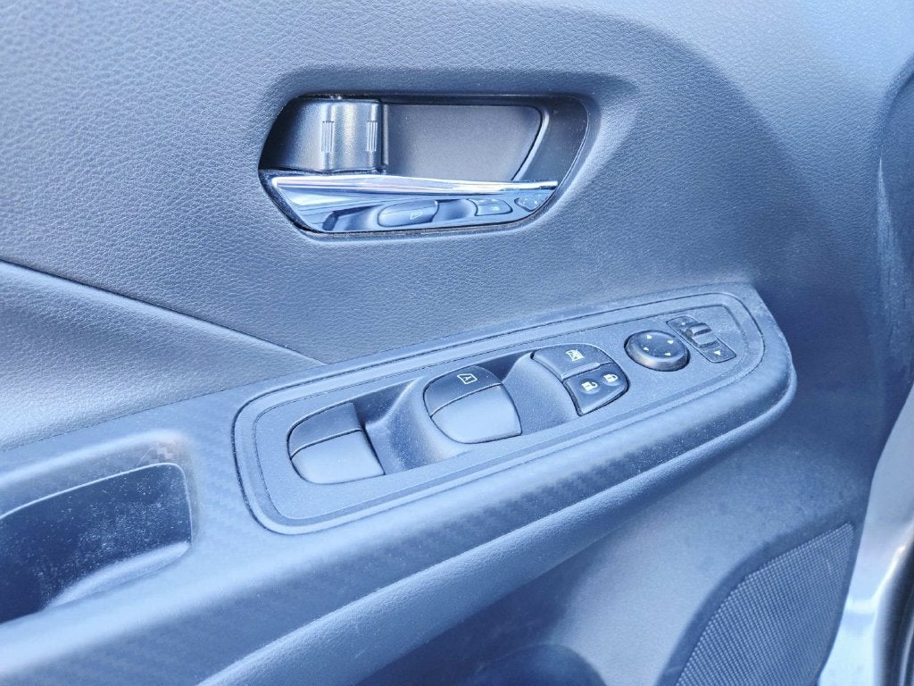 2025 Nissan Versa 1.6 SV SV