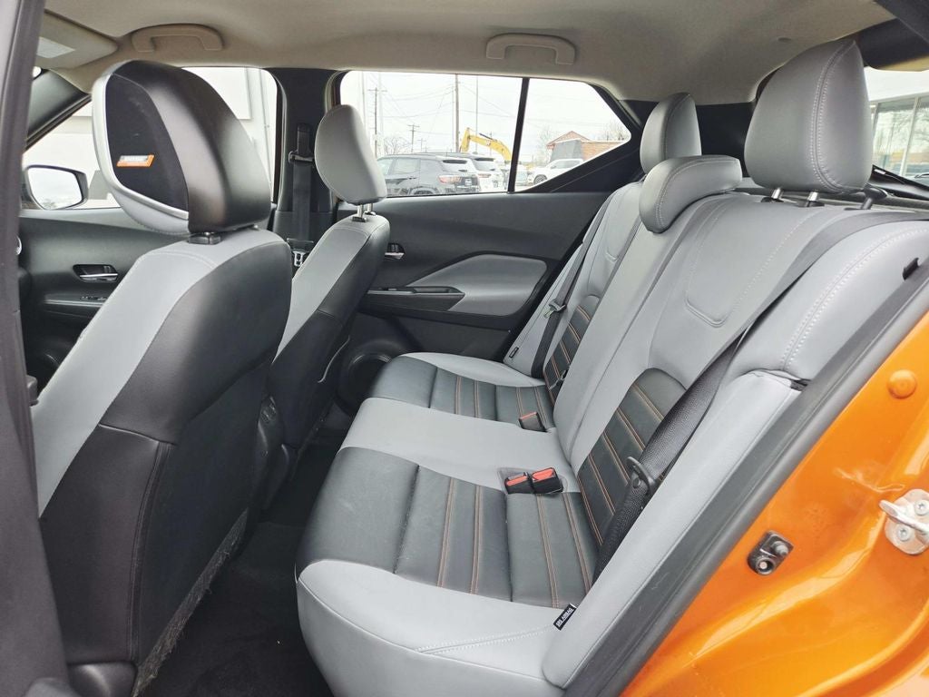 2023 Nissan Kicks SR