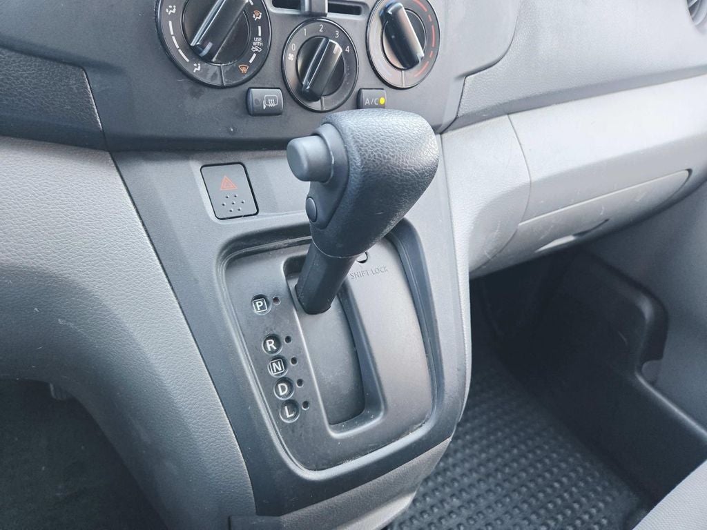 2020 Nissan NV200 SV