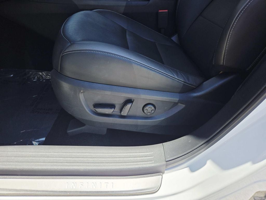 2024 INFINITI QX50 LUXE
