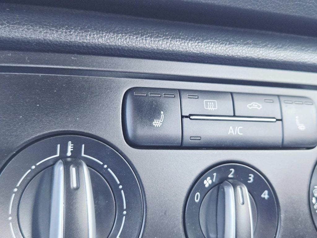 2014 Volkswagen Beetle 1.8T