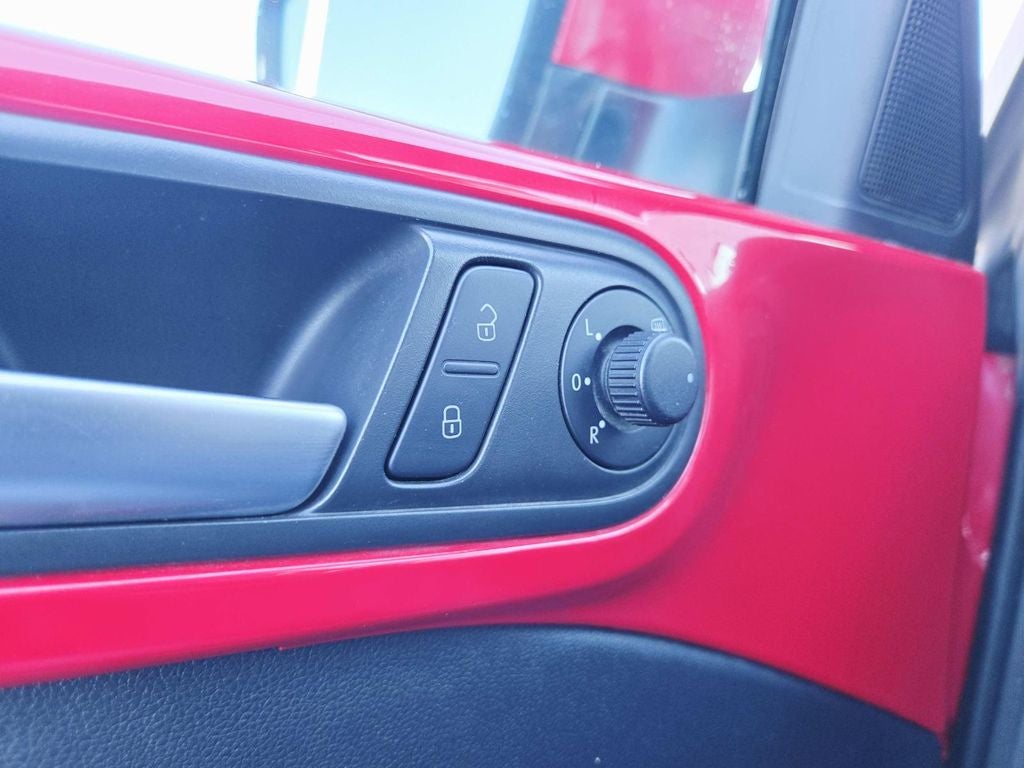 2014 Volkswagen Beetle 1.8T