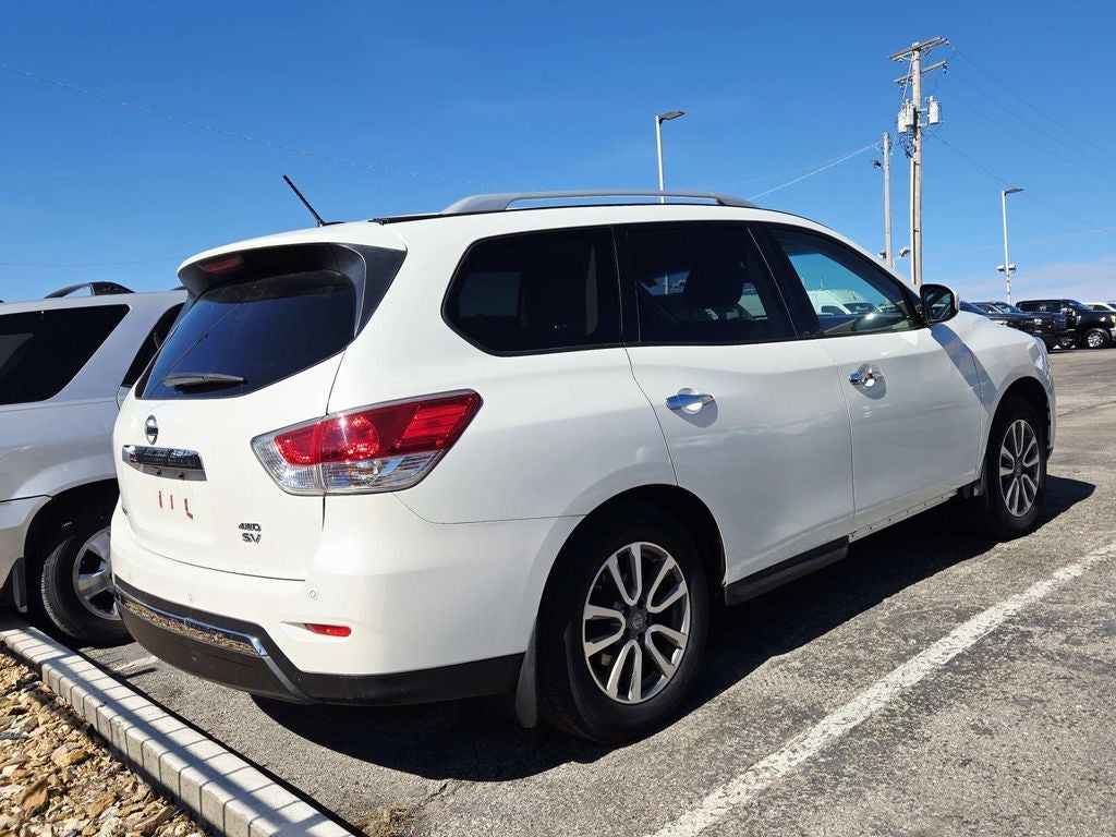 2015 Nissan Pathfinder SV