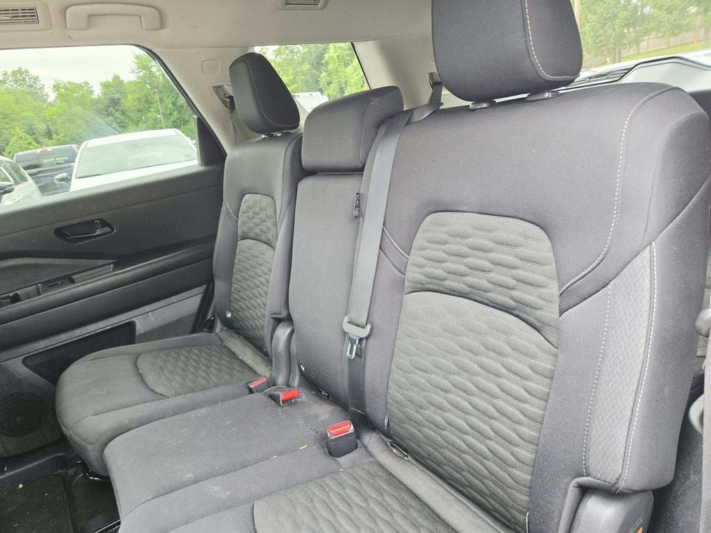 2024 Nissan Pathfinder S