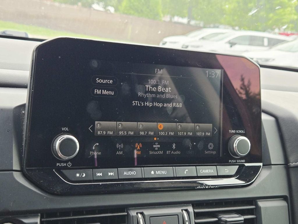 2024 Nissan Pathfinder S