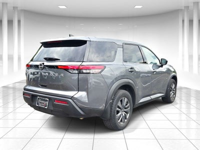 2024 Nissan Pathfinder S
