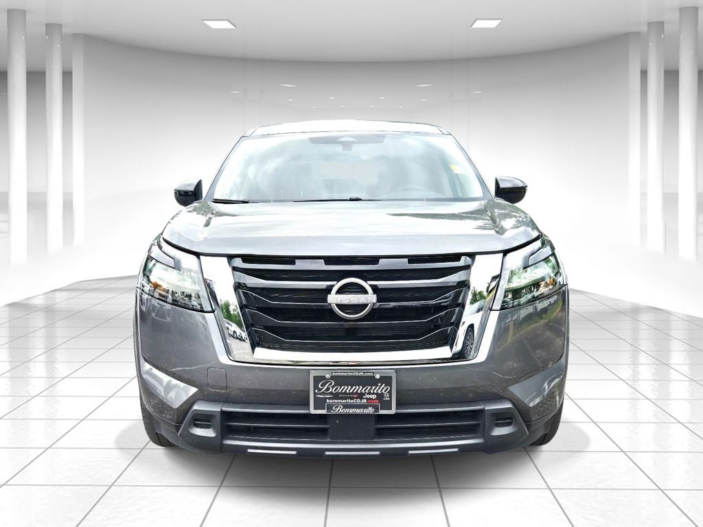 2024 Nissan Pathfinder S