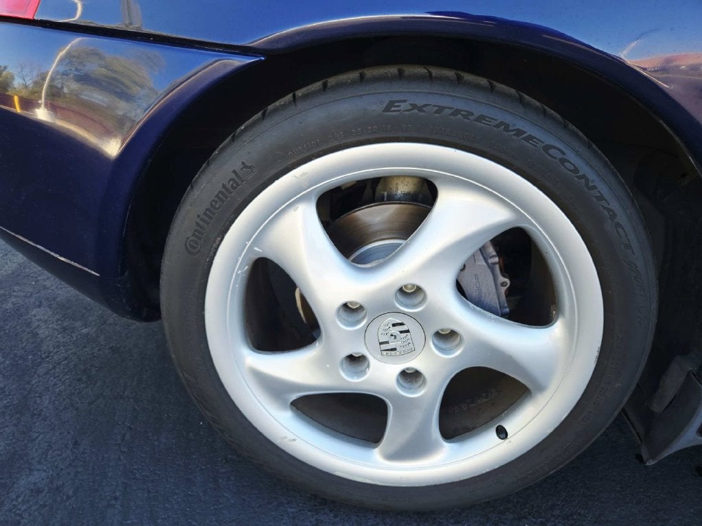 2001 Porsche Boxster Base