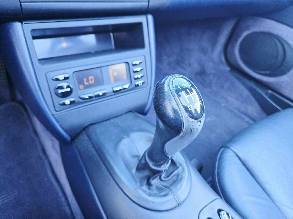 2001 Porsche Boxster Base