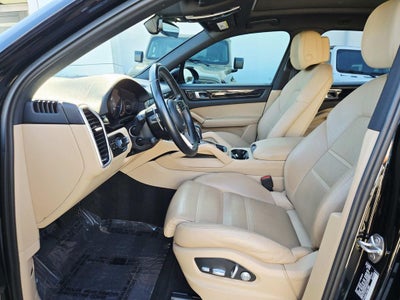 2019 Porsche Cayenne Base