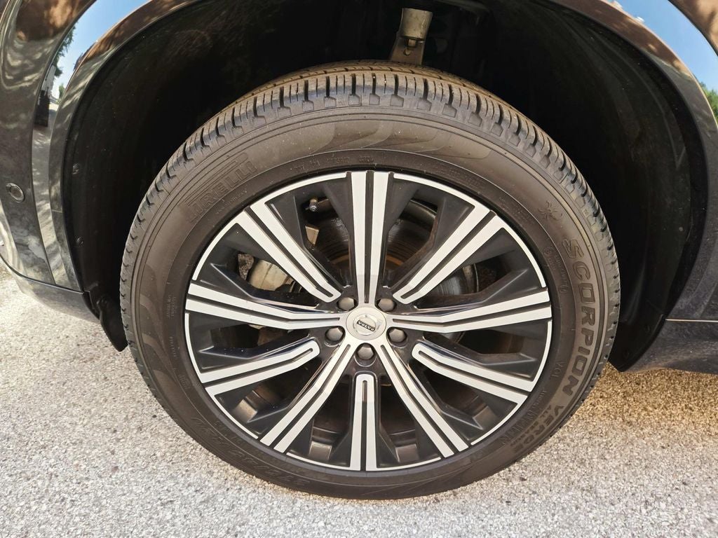 2025 Volvo XC90 B6 Plus 6-Seater