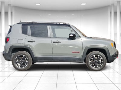 2023 Jeep Renegade Trailhawk